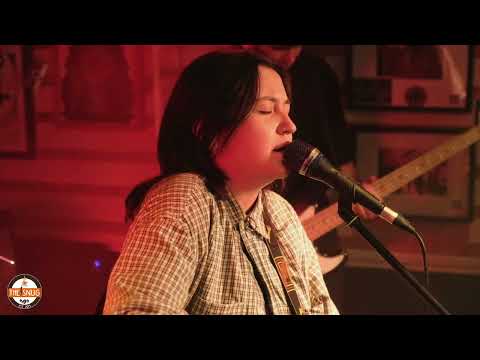 Snug Live Sessions - Sia Raw