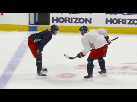 Mikko Koivu Mentoring Alexandre Texier On Faceoffs (Jan. 23, 2021)