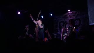 PUP - Back against the wall (live @ Warm Audio, Lyon, 21-02-18)