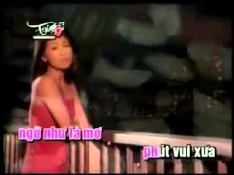 Thể hiện bởi Tú Quyên