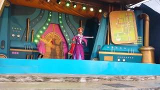 Penguins of Madagascar Live at Chessington World of Adventures 2015 (Operation Cheesy Dibbles)