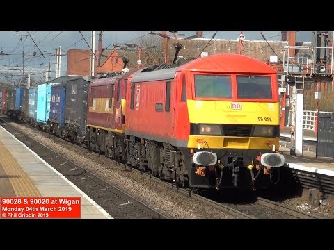 90028 & 90020 at Wigan - 04th March 2019