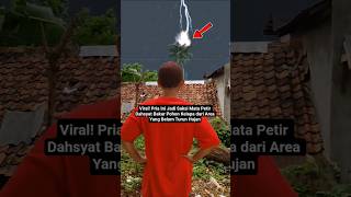 Download lagu Detik-detik Pohon Kelapa Disambar Petir #shorts #hujan #petir mp3 Download lagu Detik-detik Pohon Kelapa Disambar Petir #shorts #hujan #petir mp3