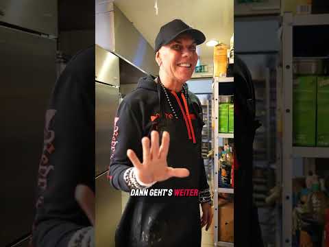 Dubai chocolate cake from the Redo Cake Manufactory! 🎂✨