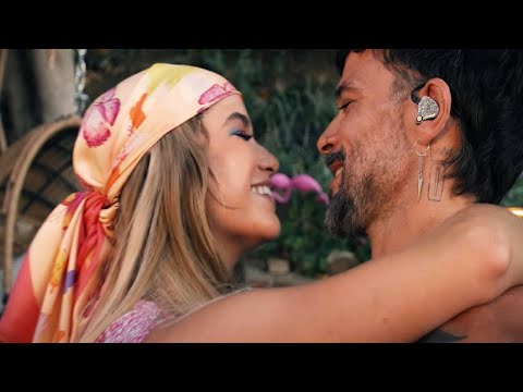 Sofía Reyes & Pedro Capó - Casualidad  [Acoustic Video]