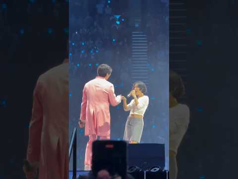 Hwasa (화사) — 'Good Goodbye' at Sung Sikyung's Concert