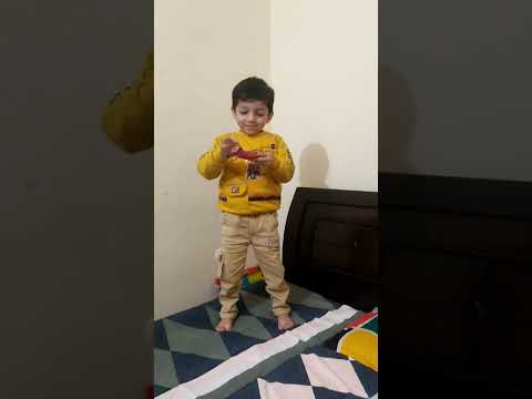 kudi tu chocolate h song# lolipop prank#cutebaby