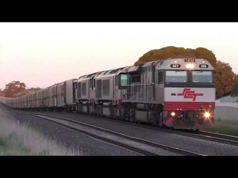 4K - Freight Trains - SCT Logistics MB9 / BM9 Intermodal Trains at Airport West
