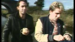 TVS Continuity - 'Travelling Man' (Mon 5th Aug 1985)