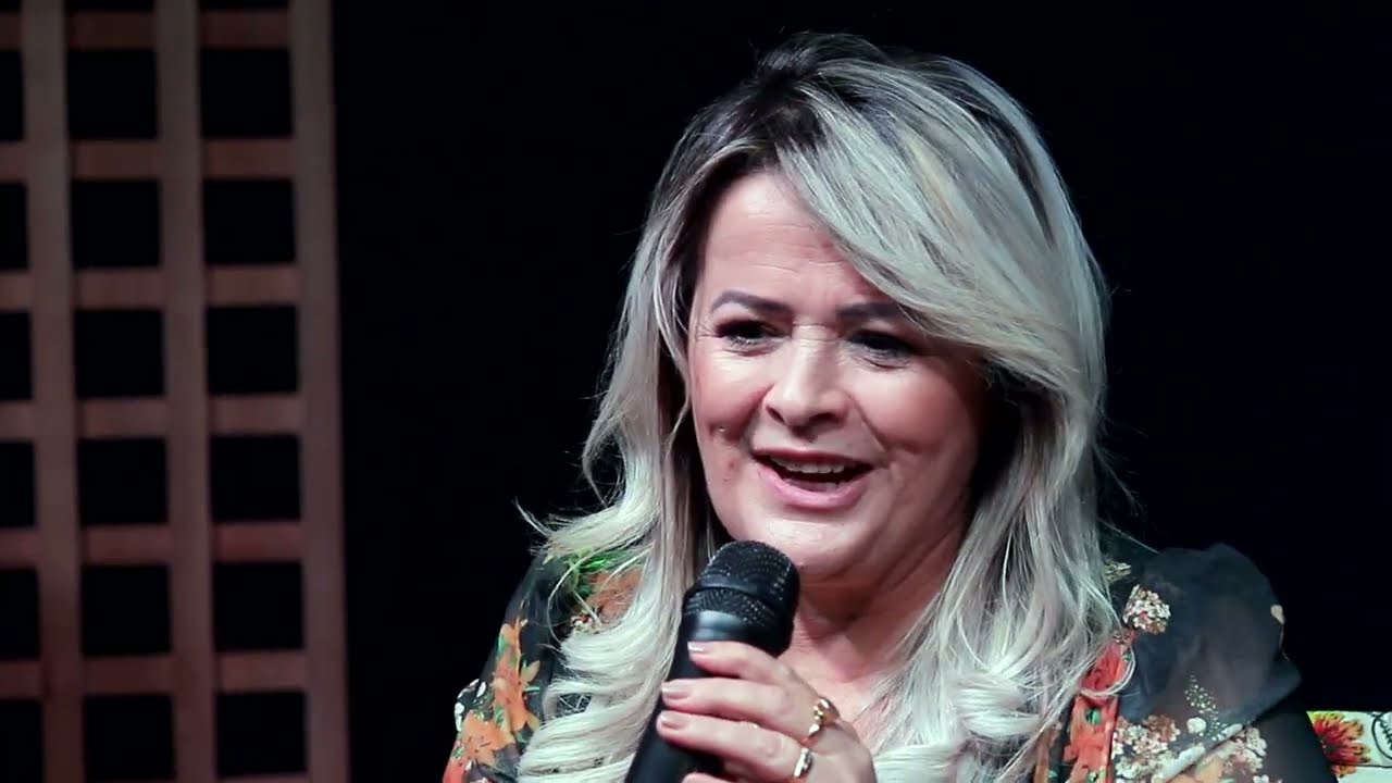 TOCA EM JESUS / MARY MOTA & PAULINHO ANDARA