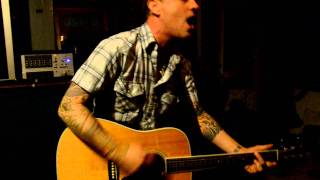 Dave Hause singing &quot;Trusty Chords&quot; by Hot Water Music