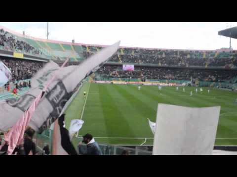 Esultanza del Renzo Barbera al gol di Michel Morganella in Palermo-Cagliari(5-0)6-1-2015