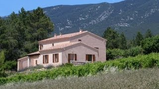 Vakantiehuis met privé zwembad bij Bédoin, Mont-Ventoux, Provence. Villa in de V
