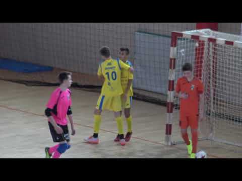 FC Bronx u15 : FSK Stripy u15 12:3, Skomina (8:1)