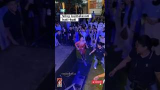 Download lagu Silvy kumalasari kok lari,hati-hati lho #dangdut #dangdutkoplo #shorts mp3