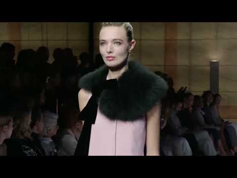 Giorgio Armani Fall Winter 2023 2024 Fashion Show #armani
