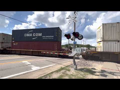 (2 special units) BNSF intermodal train, 1st street #2 m, pacific, Mo