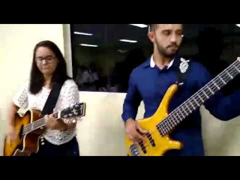 HIno 354 No Santuário entrar