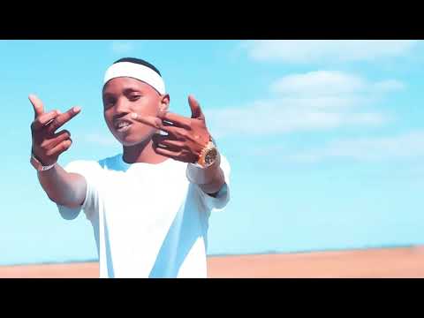 FLACKA DREAD-VIDEO OFFICIAL ...PROD BY ARAO RECORDS 00258845389630