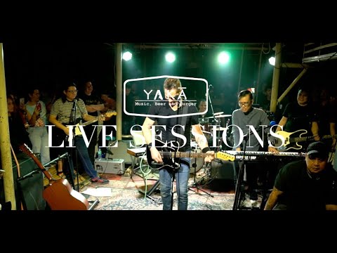 SOMEWHERE IN THE MIDDLE - JR RICHARDS OF DISHWALLA | YAKA LIVE SESSIONS