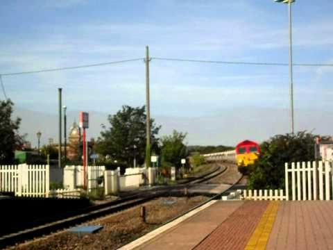 59206 working 6A74 Whatley-Theale passes hungerford