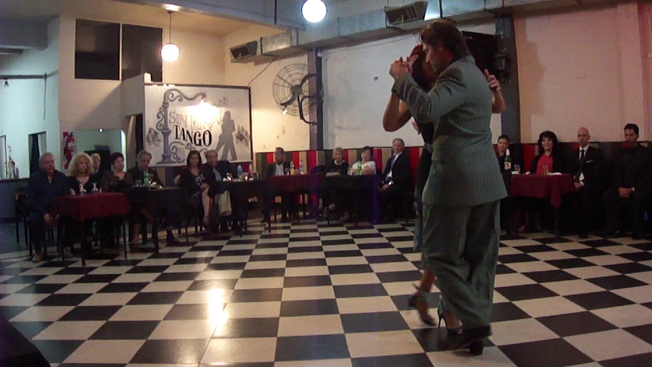 Sin Rumbo, bailan Samantha Anahi Dispari y Santiago Fina 1/3