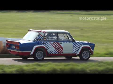 Historische Rallye-Fahrzeuge beim Presentationslauf in Bad Schmiedeberg 2020