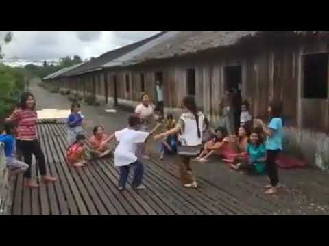 Tarian Dayakng maleen