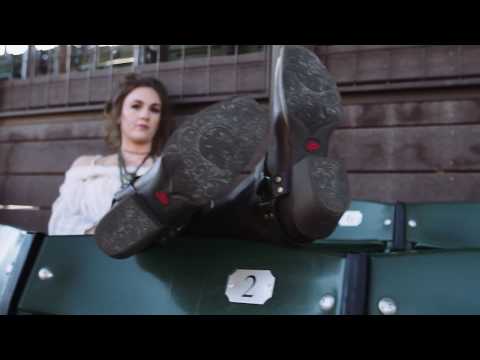 justin chellie boots