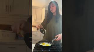 Download lagu Hey Mom sings, “I will always love you” #heymom #dollyparton #whitneyhouston #stephanieferrett mp3