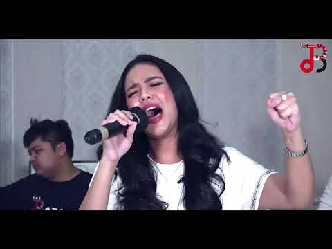 Buni Di Ate Ate The Bataks Band Cover ft  Putri Siagian