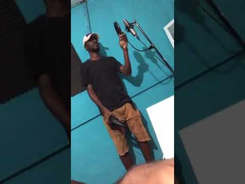 Sharp man, timmy blaze and king kunta live in pistudios freestyling