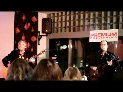 2010-11-11 Mascots - A sad boy Sixties releasefest.MP4