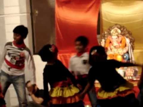 children dances: "senorita" Zindagi na milegi dobara - dance by nishma and her friends
