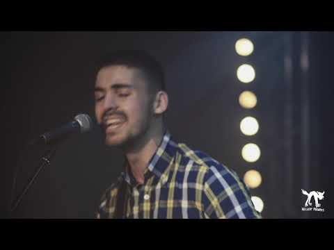 Grade 2 - "Hearts Of Gold" (Live)