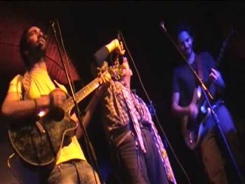 Banana Tacos - Truzzi Broders Medley parte 1 (Caffè del Progresso, Torino) 3/8