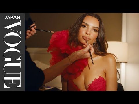 エミリー・ラタコウスキー、METガラ本番までの3日に密著。| Met Gala | VOGUE JAPAN (エミリー・ラタコウスキー、METガラ本番までの3日間に密着。| Met Gala | VOGUE JAPAN)