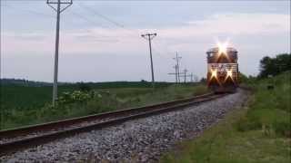 preview picture of video 'NS 9387 West - CP273 Train - West of Mt. Carroll, Illinois on 6-26-2014'