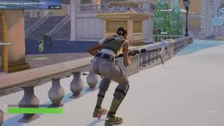 How to Crouch in Fortnite - PS5
