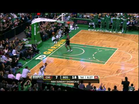 Rajon Rondo Dumps It Through His Legs