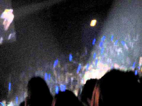 Super Junior - Yesung, Kyuhyun, Ryeowook SS4 Paris 120406 (fancam)