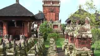 preview picture of video 'Travel memories... Bali, two temples and toy wind mills...'