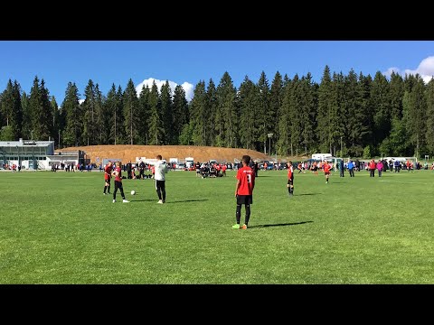 Tervarit 06 - Ylöjärven Ilves. Särkänniemi cup D12 kilpa. Toinen puoliaika alkaa tilanteesta 1-1