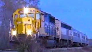 preview picture of video '(HD) Ontario Northland's Northlander at Dusk with a Special Guest'