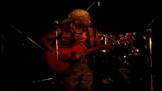 Download lagu Iyogibela (feat. Maqhinga Radebe) mp3 Download lagu Iyogibela (feat. Maqhinga Radebe) mp3