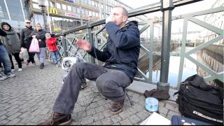 preview picture of video 'Dave Crowe, Beatboxing In Gothenburg 2'