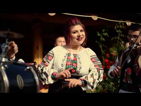 Bianca Baltă -  La pământ bătaie deasă