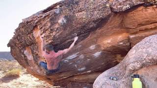 Video thumbnail of Linder's Roof Variation, V9. Moe’s Valley