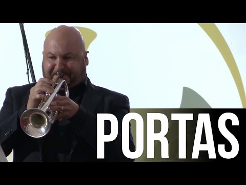 Esteban Batallán performs "Portas" for trumpet and symphony orchestra by Ricardo Mollá