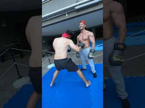 ENALDINHO VS THE WORLD'S STRONGEST MAN IN BOXING! #shorts